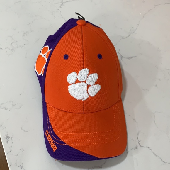 New Never Worn Velcro Adjust Cap - Picture 7 of 7